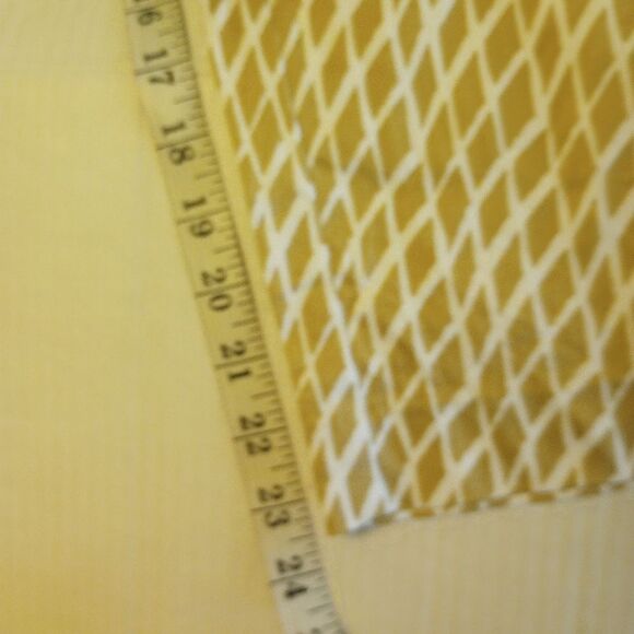 New York and Co. abstract print capris - Picture 7 of 10